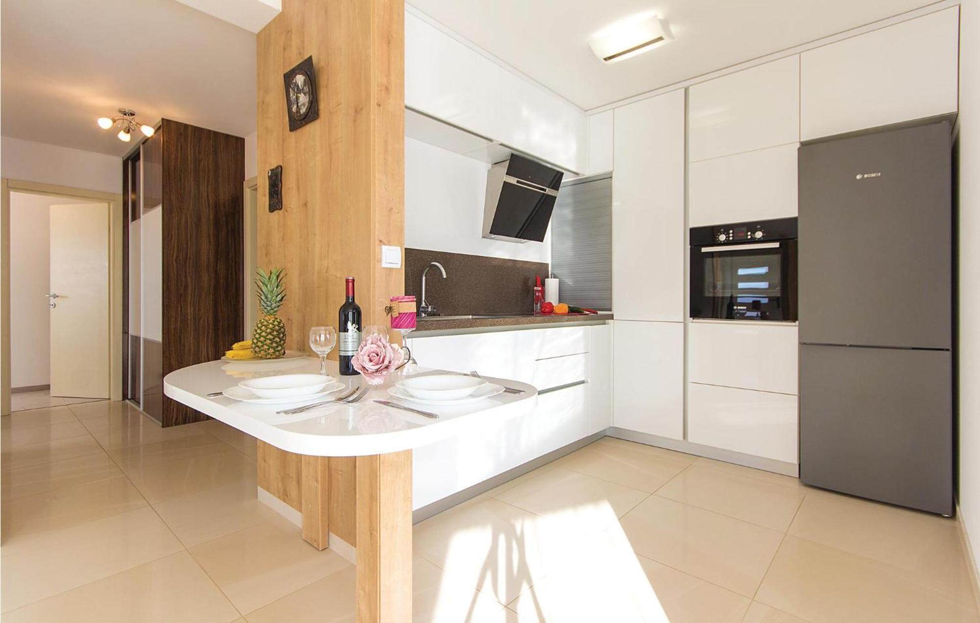 Lovely Apartment In Medulin With Kitchen מראה חיצוני תמונה