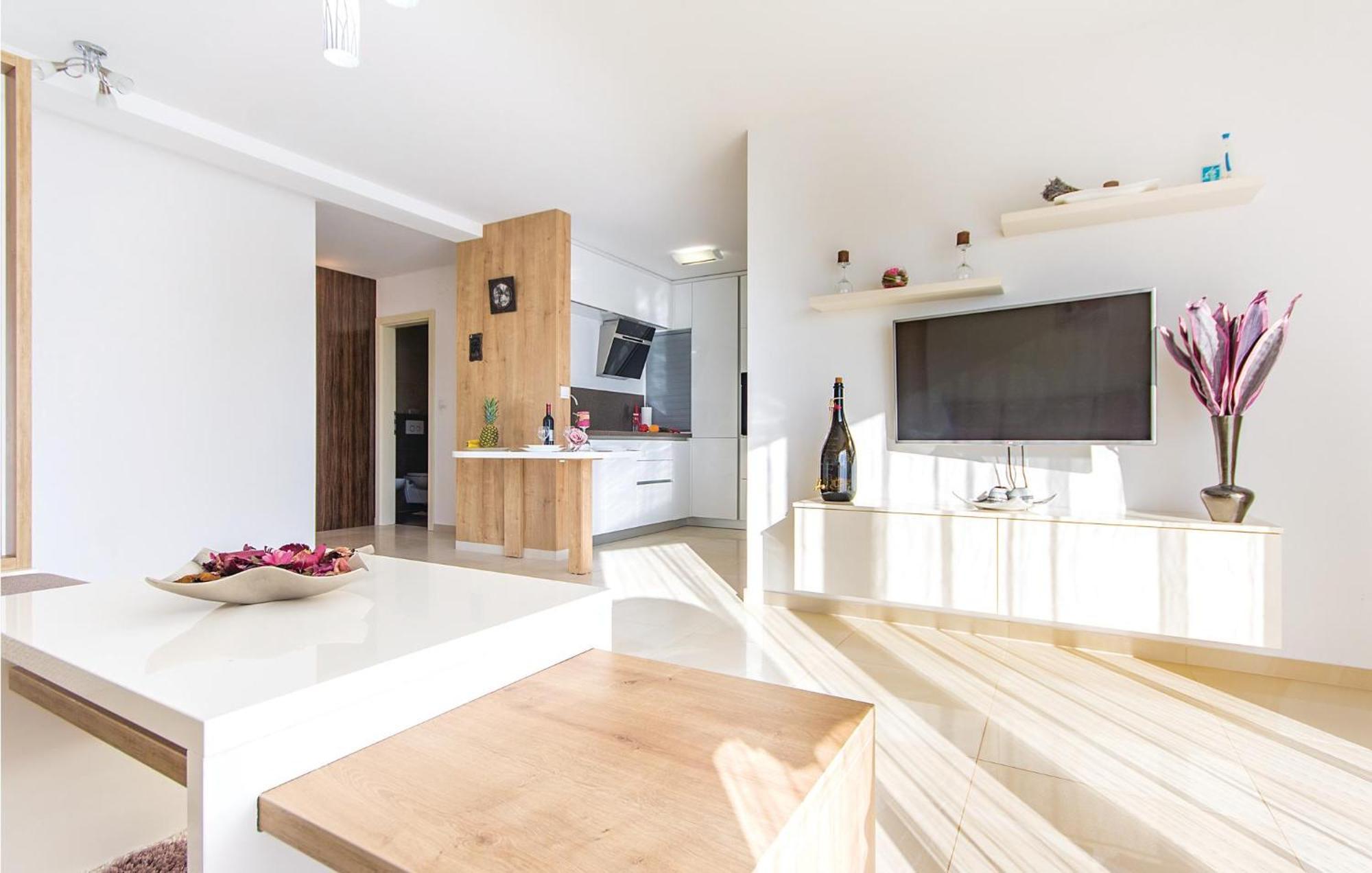Lovely Apartment In Medulin With Kitchen מראה חיצוני תמונה