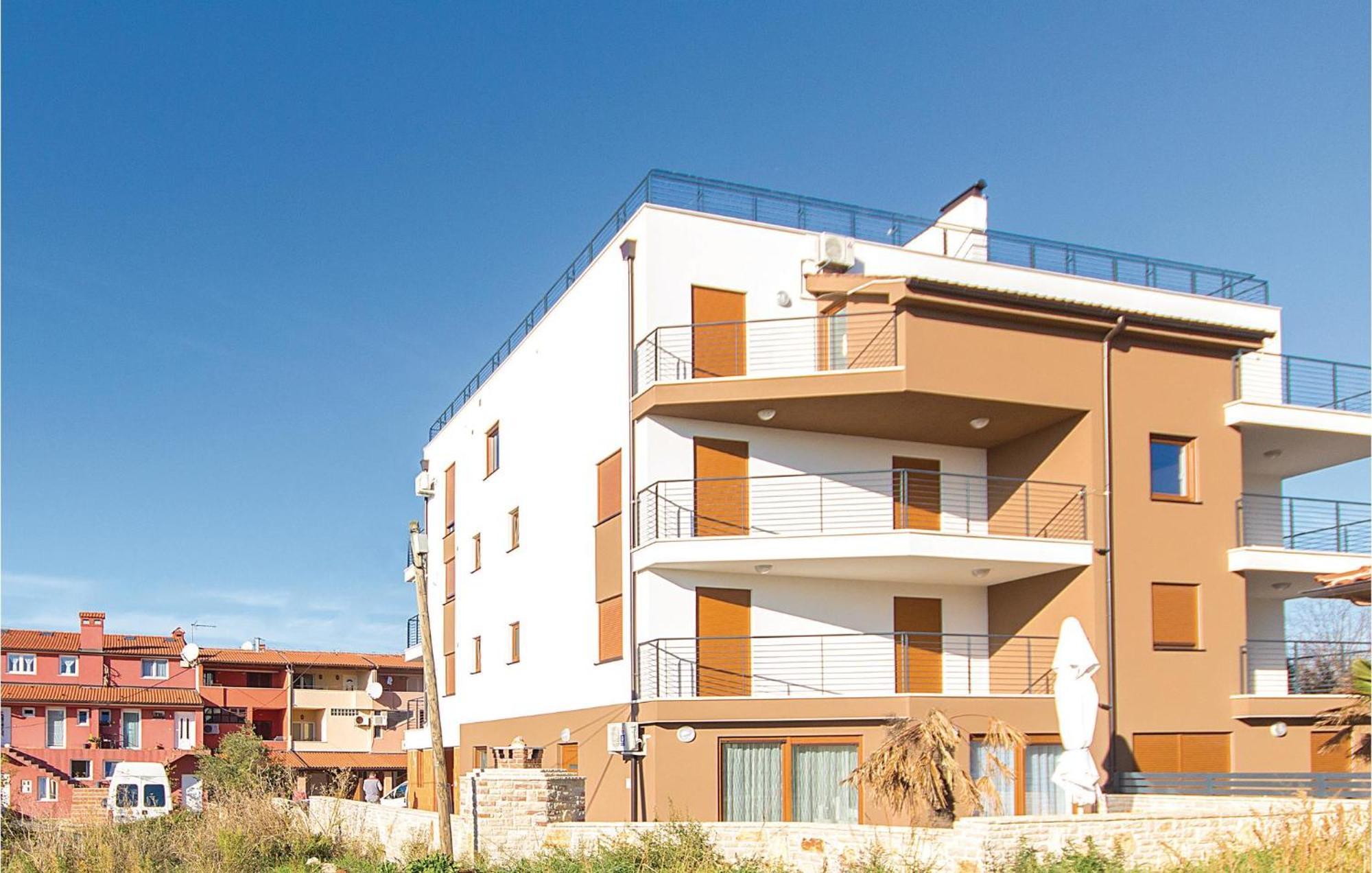 Lovely Apartment In Medulin With Kitchen מראה חיצוני תמונה